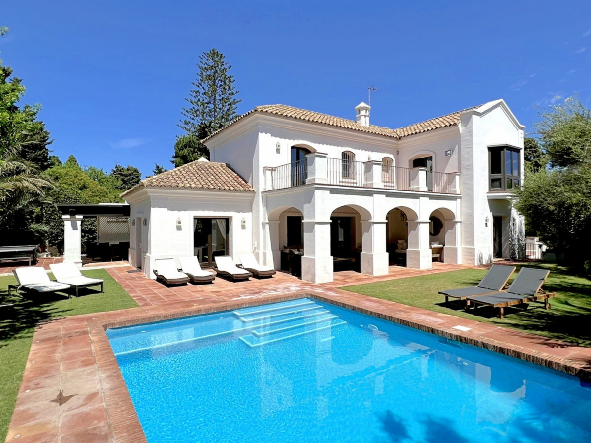 https://cdn.resales-online.com/public/le17760puz/properties/d366b9c38a9711eeb0180217bc231ef4/w1200/1-7980e48d732b6fc85c14b43b94d2aa54.jpg?v=1700813118