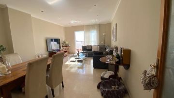 https://cdn.resales-online.com/public/y77hkmgx94/properties/fc1f13a0929111eeb0180217bc231ef4/w1200/1-7980e48d732b6fc85c14b43b94d2aa54.jpg?v=1701707286